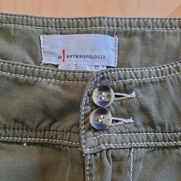 Anthropologie Jackson Army Green Tapered Utility Cargo Pants. Size 2 - Picture 5 of 9